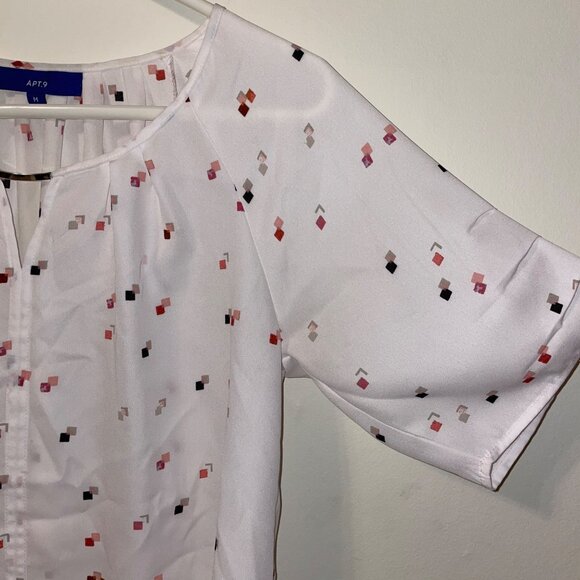 Apt. 9 Womens Medium White Blouse With Geometric Print - Picture 2 of 6